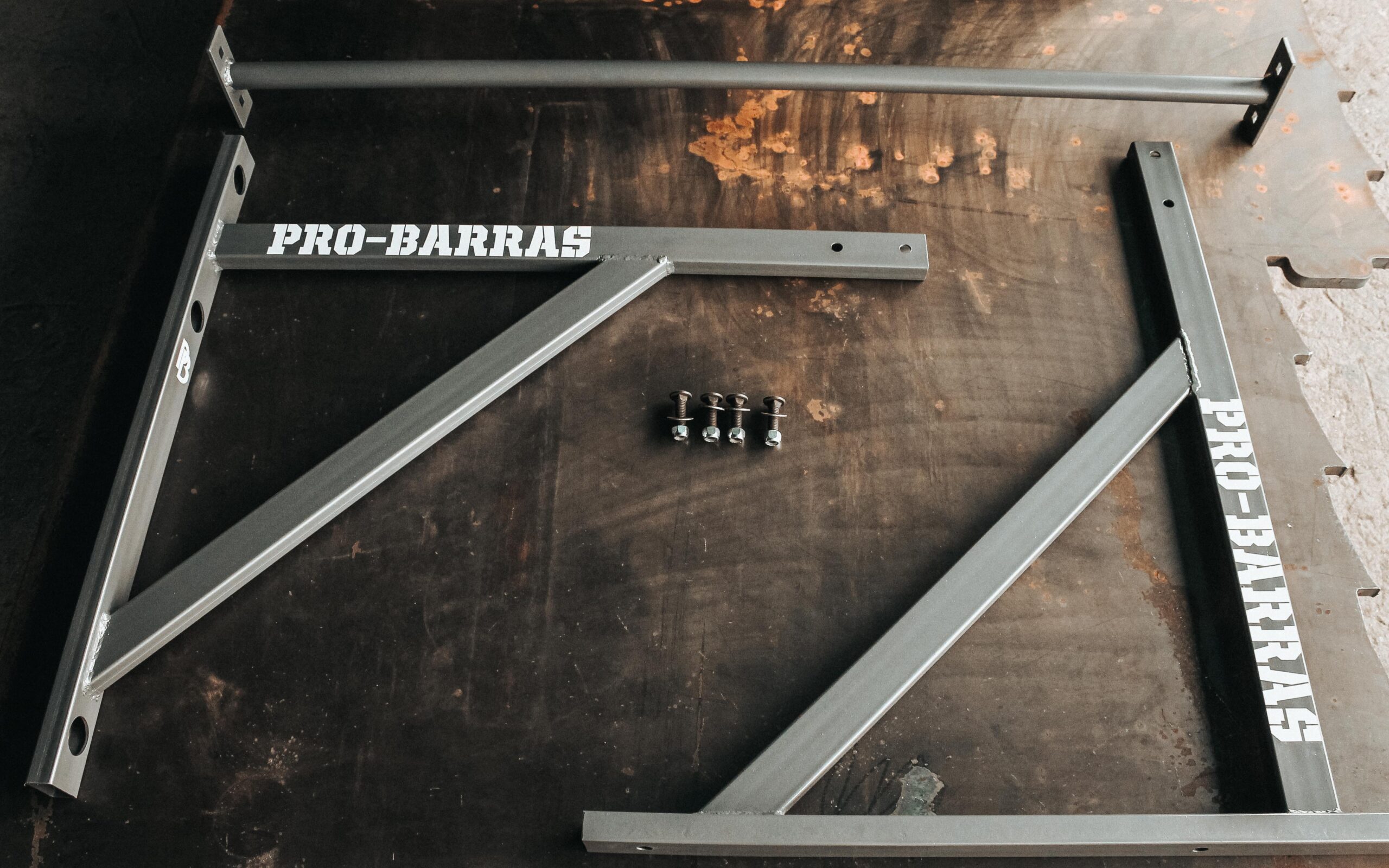 Barra para dominadas (fijación techo) - Pro-barras